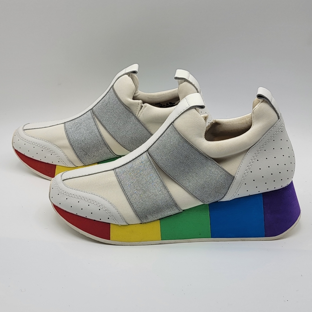 Donald Pliner Colorful Strap Sneakers with Silver Accents SIZE‎ 7.5. #1544 - Picture 3 of 9